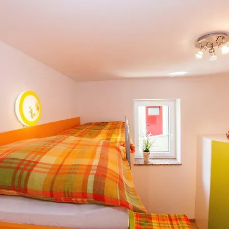 Symphonie アパート ポレッチ